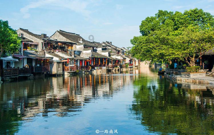 中国黄金协会:国际金价高位波动,央行连续十四个月增持黄金